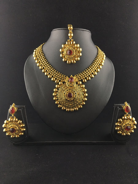 Gold and red Traditional choker set